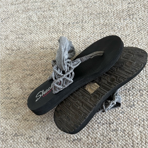 Sandals - Picture 4 of 4